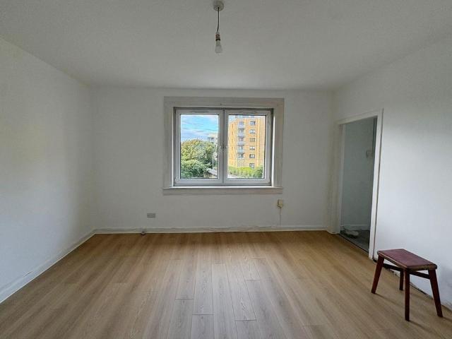 Apartment for rent in Hillside, City of Edinburgh