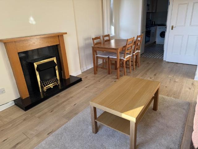 Apartment for rent in Hillside, City of Edinburgh