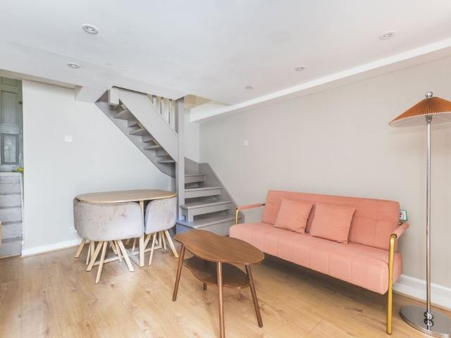 Apartment for rent in Putney, Greater London
