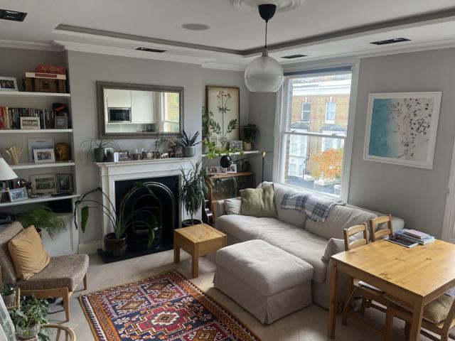 Apartment for rent in Maida Hill, Greater London