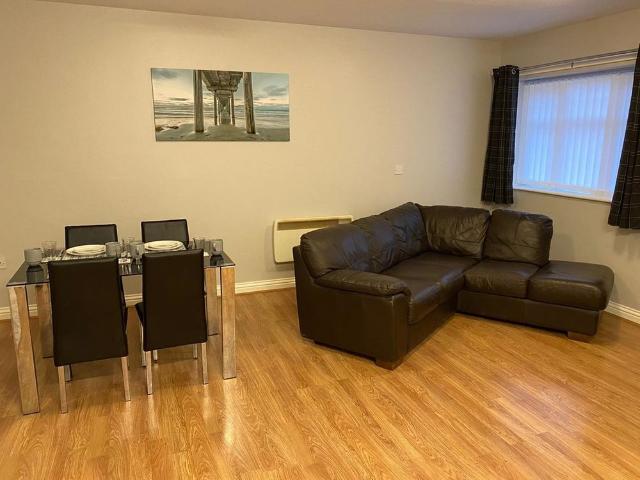Apartment for rent in Birkenhead, Wirral