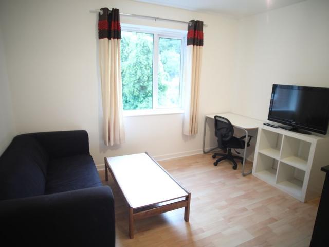 Apartment for rent in Gledhow Park, Leeds