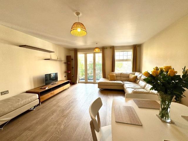 Apartment for rent in London Borough of Hounslow, Greater London