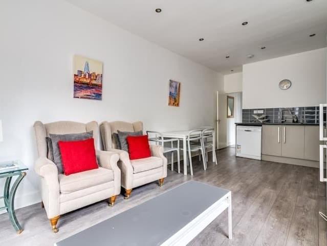 Apartment for rent in Sudbury, Greater London