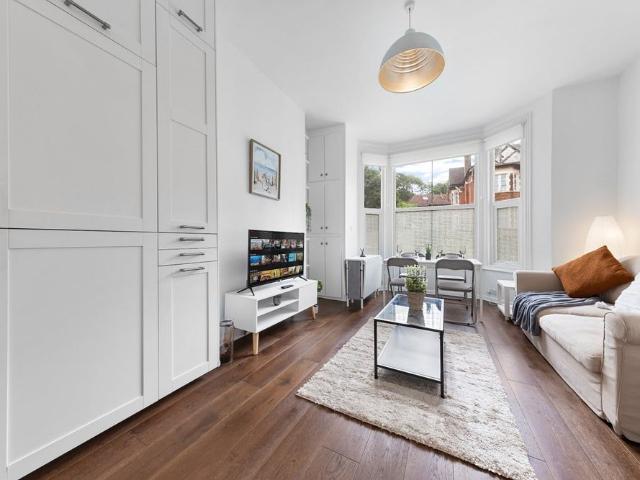 Apartment for rent in Muswell Hill, Isle Of Man