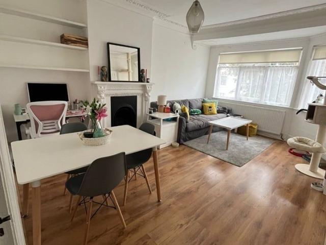 Apartment for rent in Hendon, Greater London