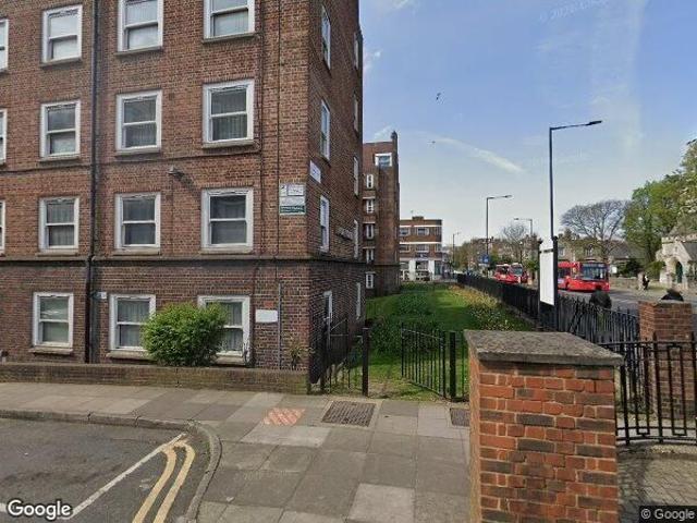 Apartment for rent in Victoria Park Village, Greater London