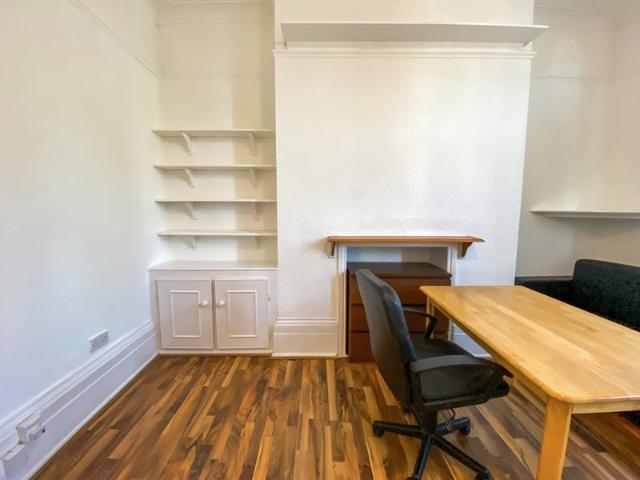 Apartment for rent in Stroud Green, Greater London