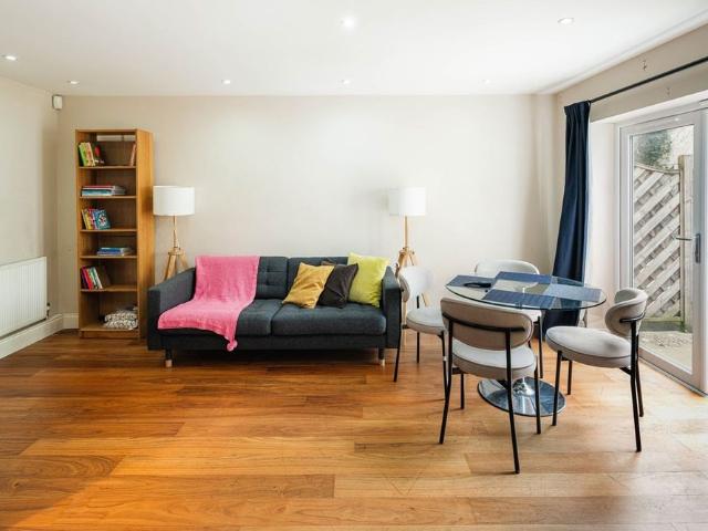 Apartment for rent in The Borough, Greater London