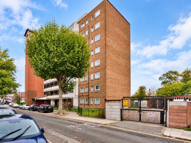 Apartment for rent in London Borough of Newham, Greater London