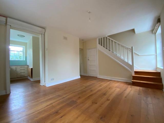 Apartment for rent in Kennington, Greater London