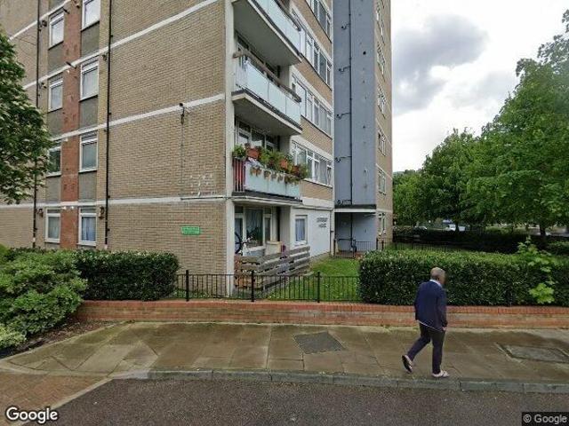 Apartment for rent in Poplar Grove, Greater London