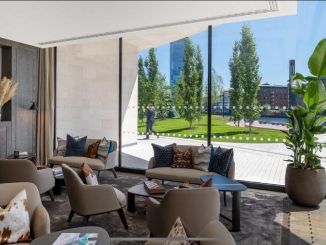 Apartment for rent in Poplar Grove, Greater London