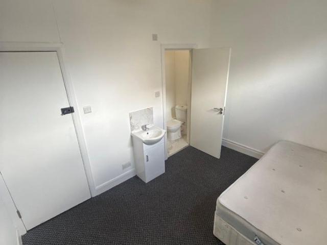 Apartment for rent in London Borough of Lewisham, Forest Hill