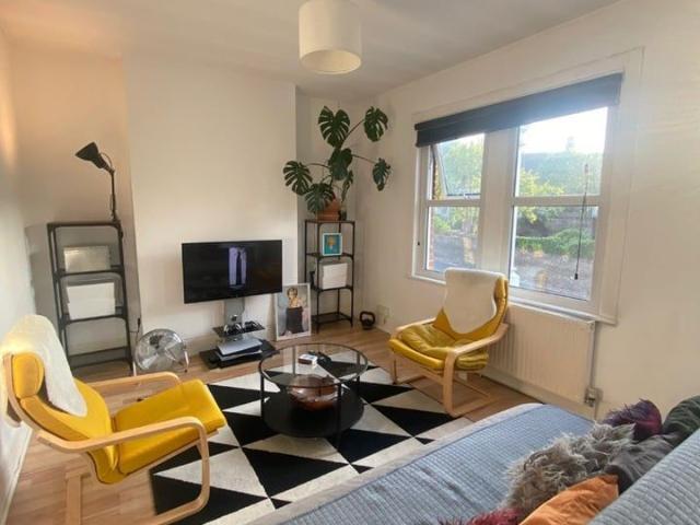 Apartment for rent in Charlton, Greater London