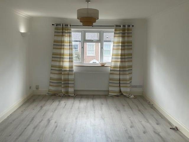 Apartment for rent in St Margarets, Greater London