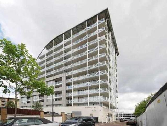 Flat for sale in London, Greater London