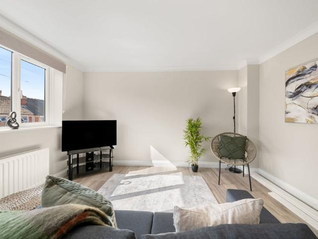 Apartment for rent in Newtown, Reading