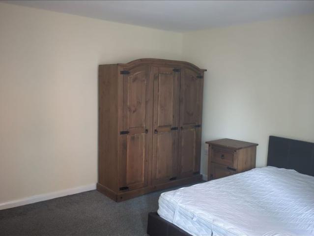 Apartment for rent in Lenton Abbey, Haddon