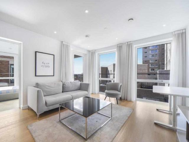 Flat for sale in London, Greater London