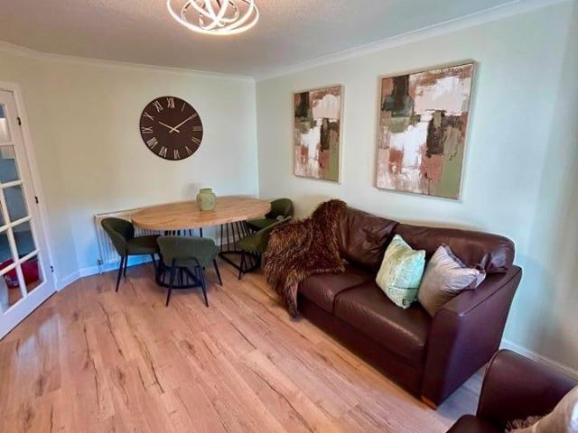 Apartment for rent in Davidson's Mains, Scotland