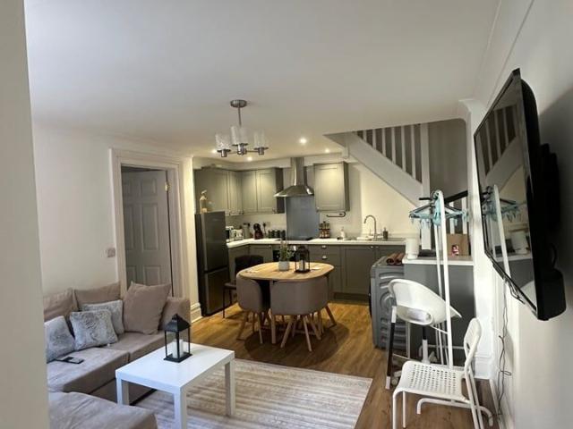 Apartment for rent in The Polygon, City Of Southampton