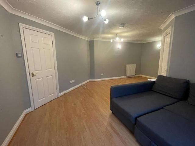 Apartment for rent in The Polygon, City Of Southampton