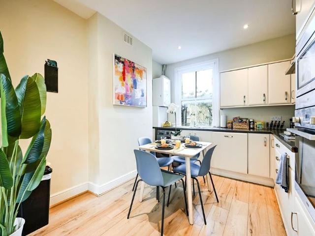 Apartment for rent in Hammersmith, Isle Of Man