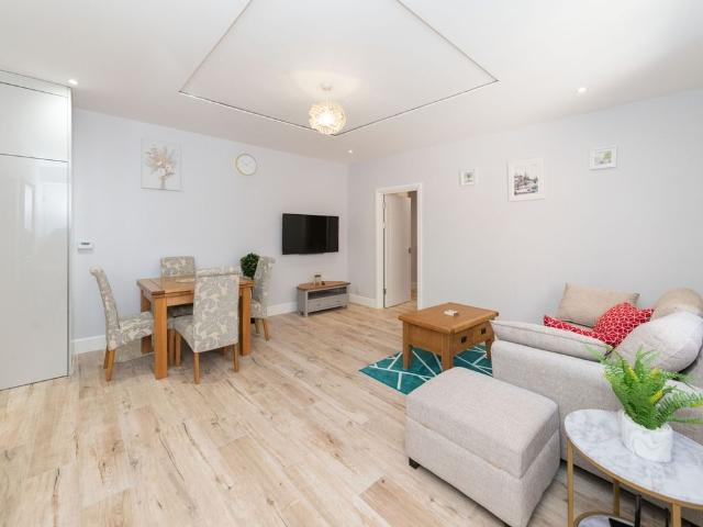 Apartment for rent in Newtown, Reading