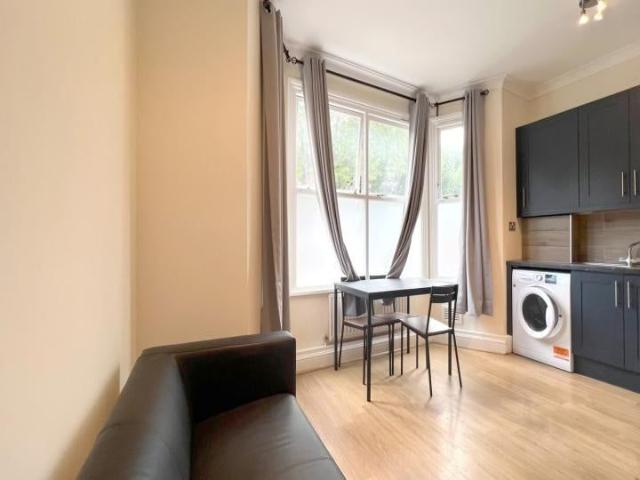Apartment for rent in Royal Borough of Kensington and Chelsea, Greater London