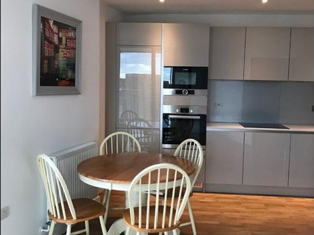 Apartment for rent in London Borough of Lewisham, Cat Hill