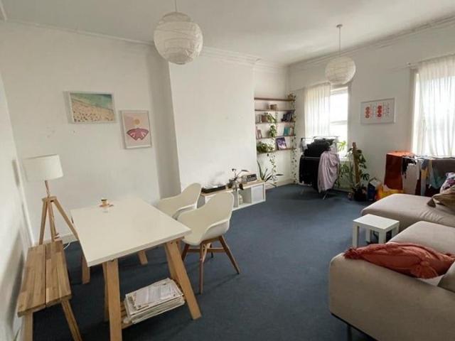 Apartment for rent in West Hackney, Greater London