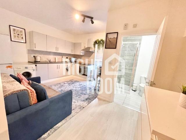 Apartment for rent in Harlesden, Greater London