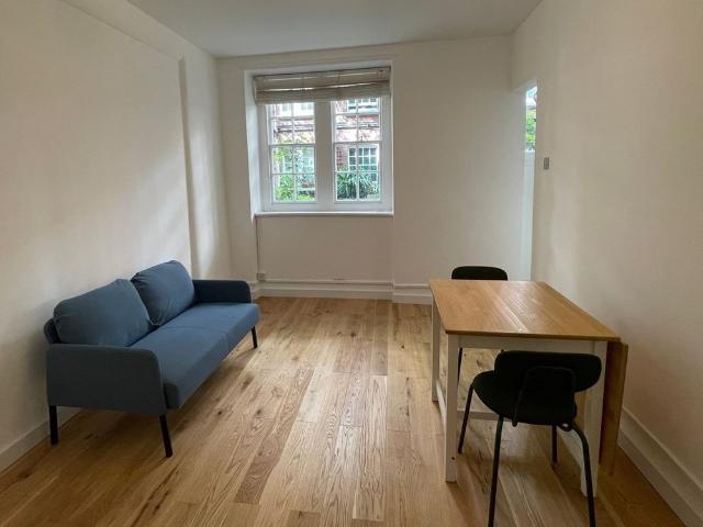 Apartment for rent in Westminster, Victoria