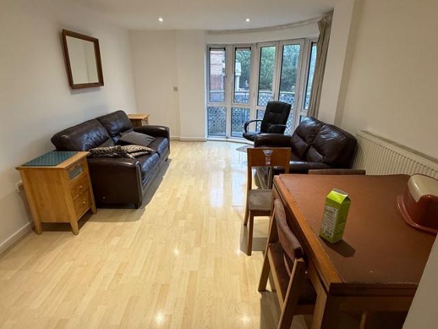 Apartment for rent in Newtown, Reading