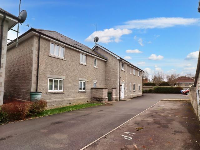 Apartment for rent in Street, Somerset