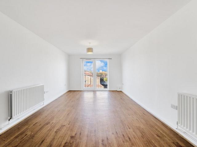 Apartment for rent in Slough
