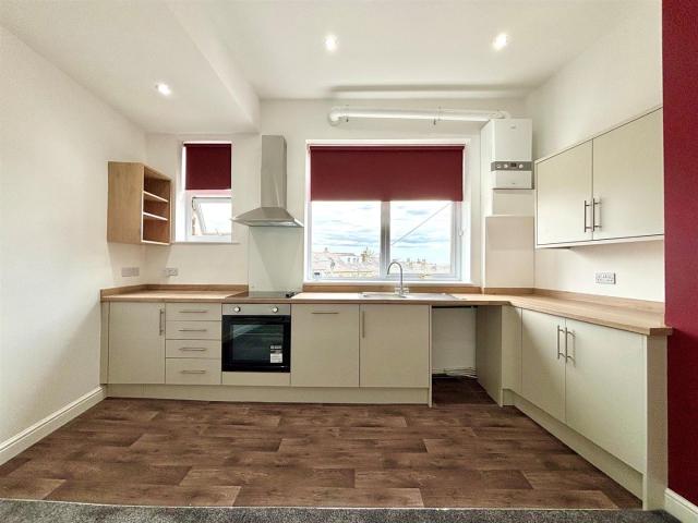 Apartment for rent in Lindley, West Yorkshire