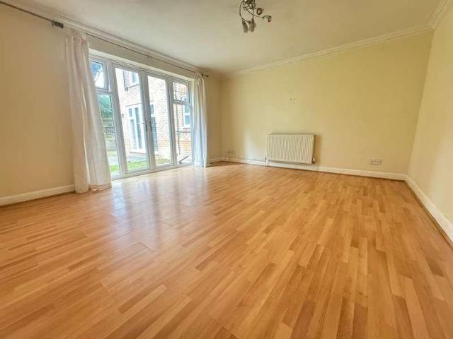 Apartment for rent in Greater London