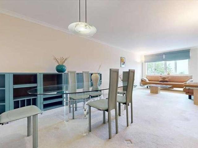 Apartment for rent in St. John's Wood, Greater London