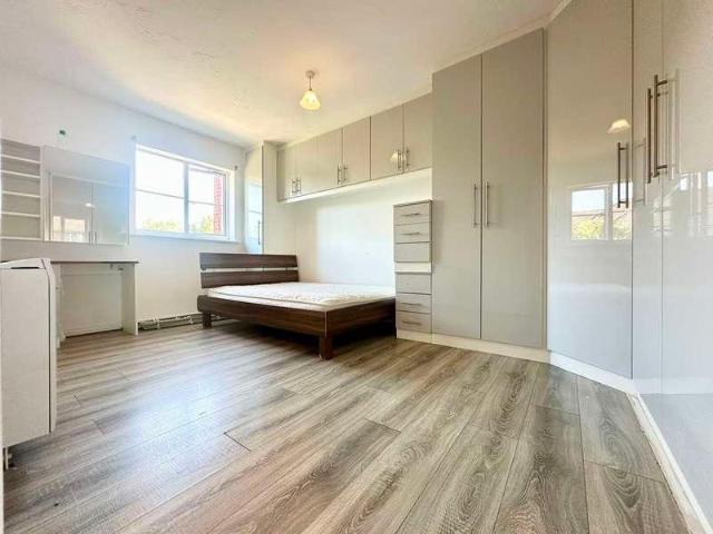 Apartment for rent in Scrattons Farm, Greater London