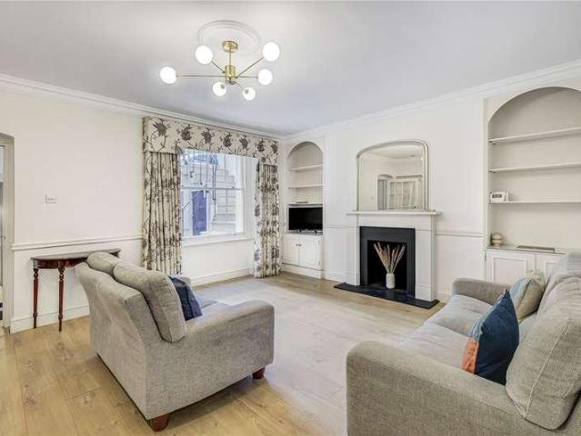 House for rent in Covent Garden, Victoria