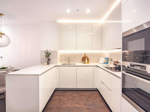 Apartment for rent in Clapham Junction, Greater London