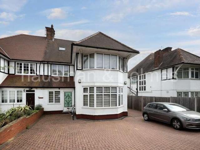 Apartment for rent in Golders Green, Greater London