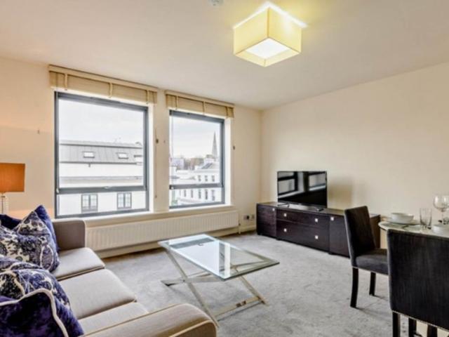 Apartment for rent in Brompton, Greater London