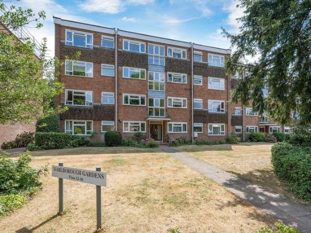 Apartment for rent in Surbiton, Greater London