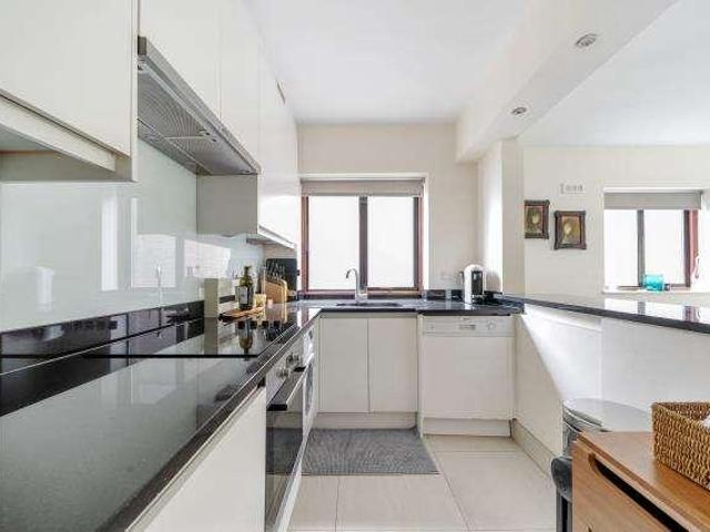 Apartment for rent in St. John's Wood, Greater London