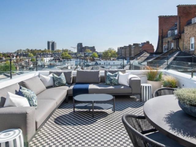 Apartment for rent in South Kensington, Greater London