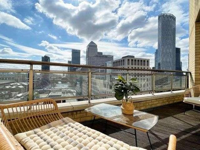 Apartment for rent in Canary Wharf, Greater London