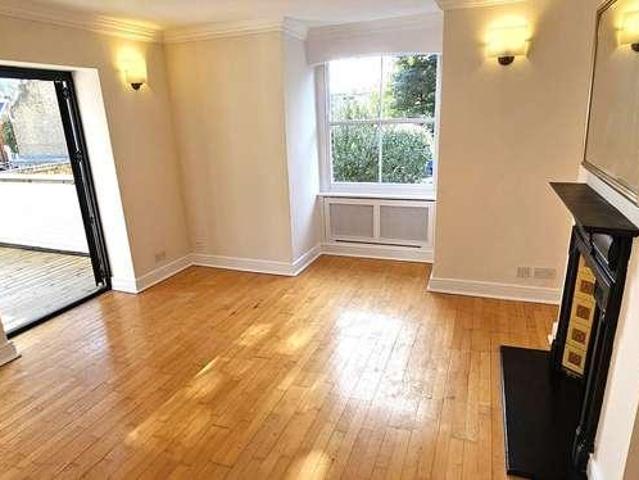 Apartment for rent in London Borough of Hounslow, Strand
